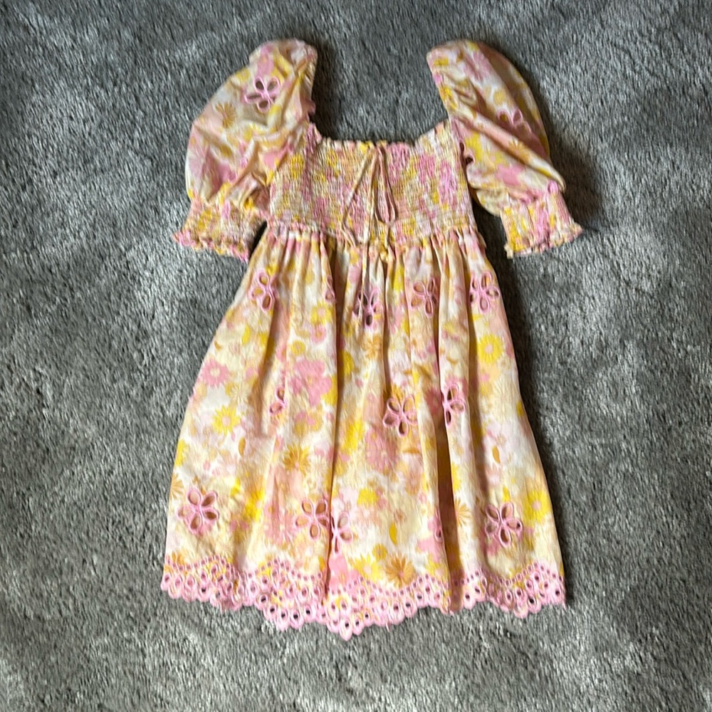 Beautiful dress I love